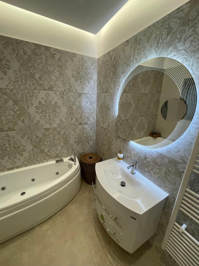 Agora Luxury Apartment 1 Lutráki Kültér fotó